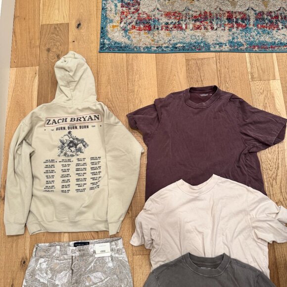 Abercrombie Bundle - Picture 2 of 16